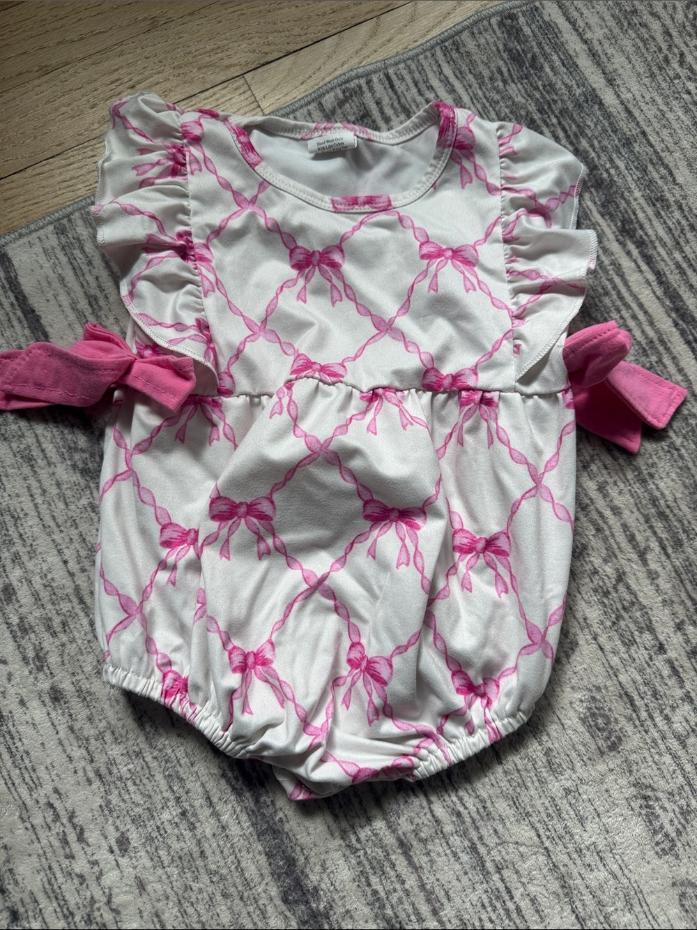 Bow one piece bubble romper